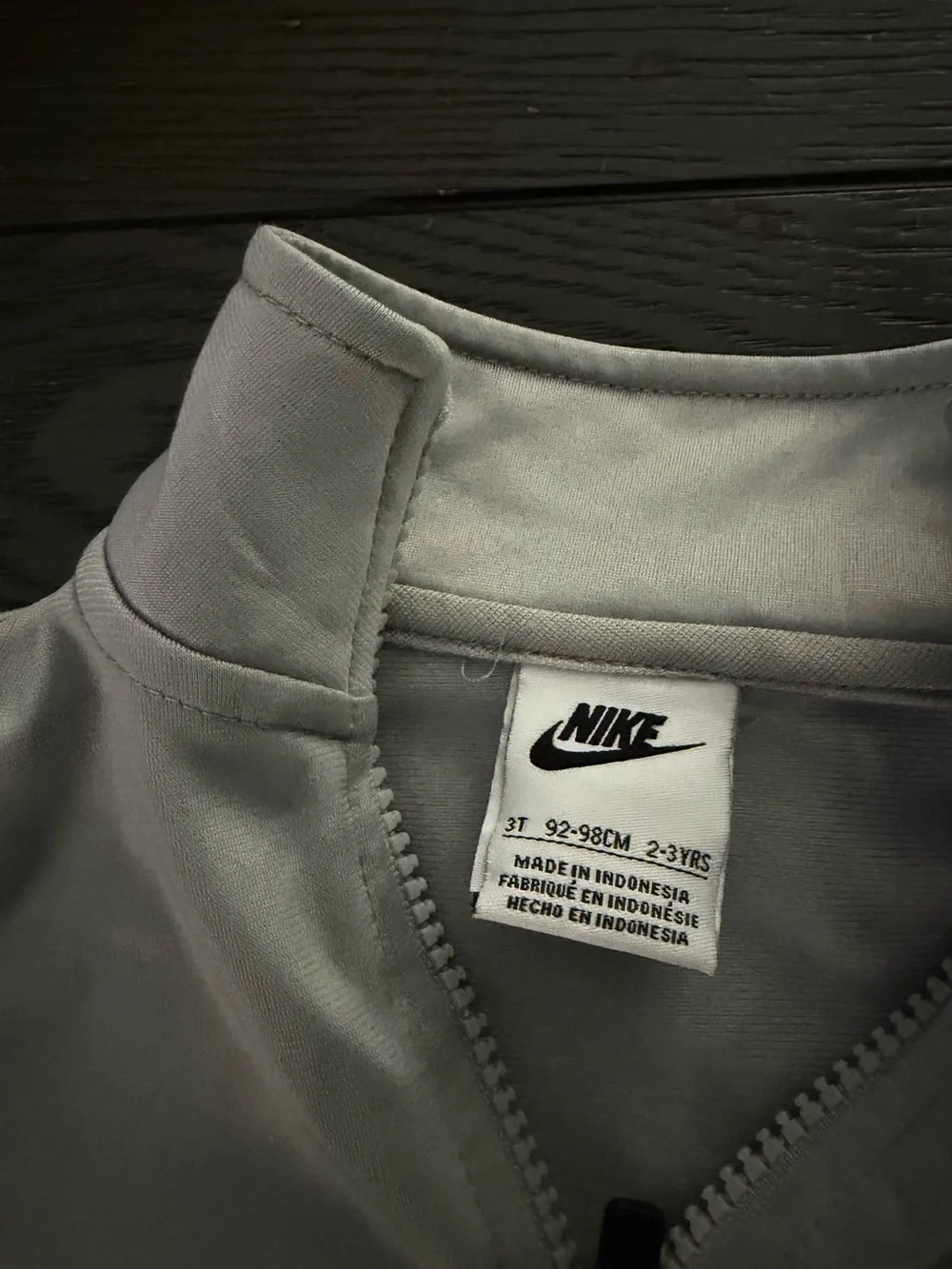 Nike boys 2 piece track suit size 3t vgc